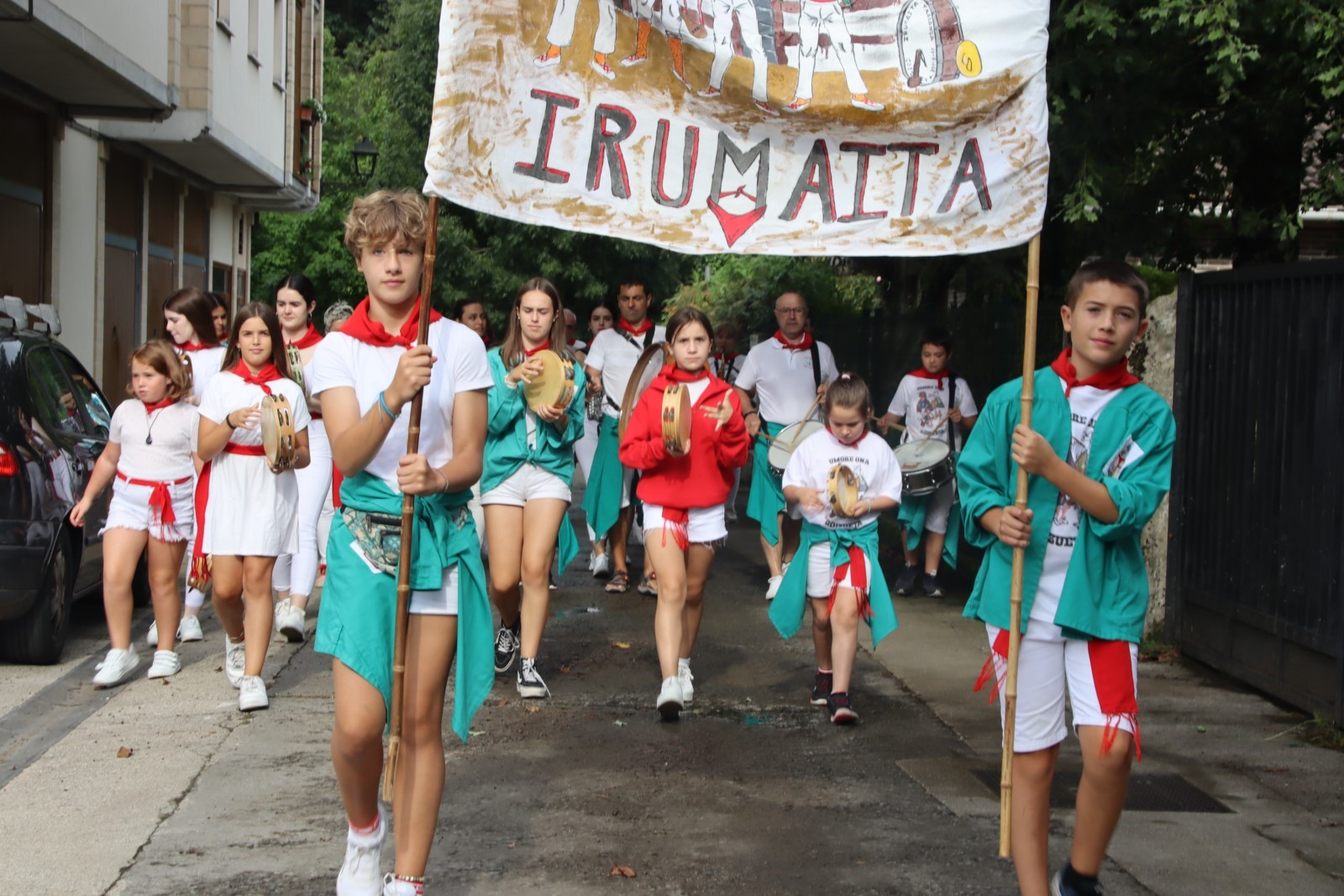 Irumaita txarangarako ensaioak bihar hasiko dira
