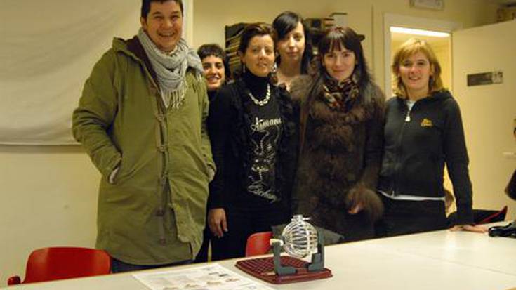 Saskiko zenbaki sarituak dira: 3.579, 2.937, 2.114 eta 1.868