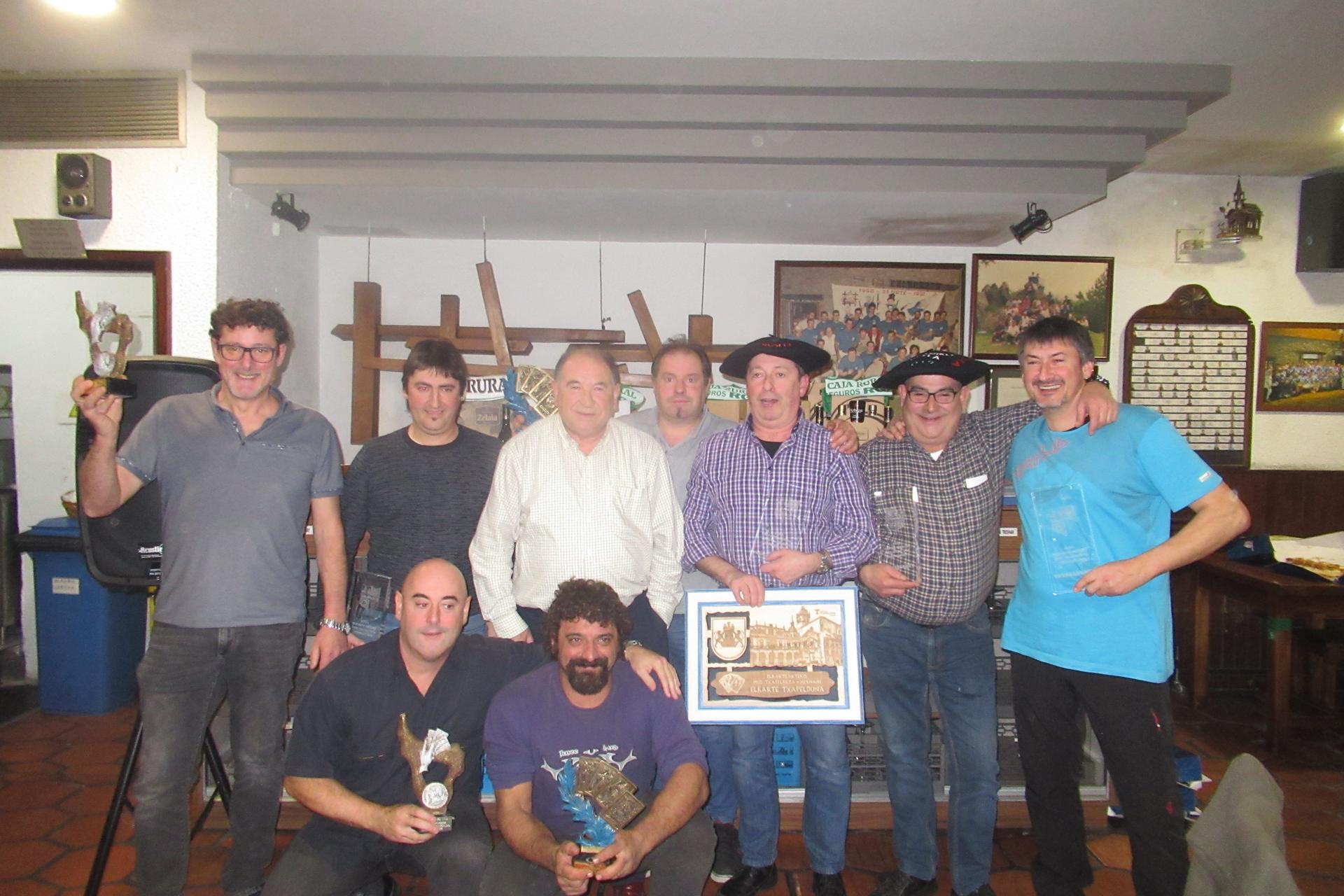 Joxe eta Mikel Elkarteen Artekoan garaile