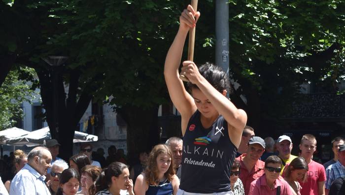 Malen Barrenetxeak zutikako marka jarriko du gaur, Realaren partiduan