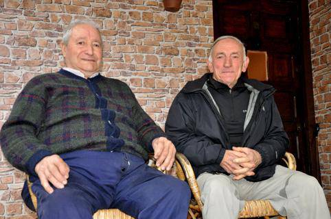 «Bertsoaren alde egindako guztia, gustoz egin dugu»
