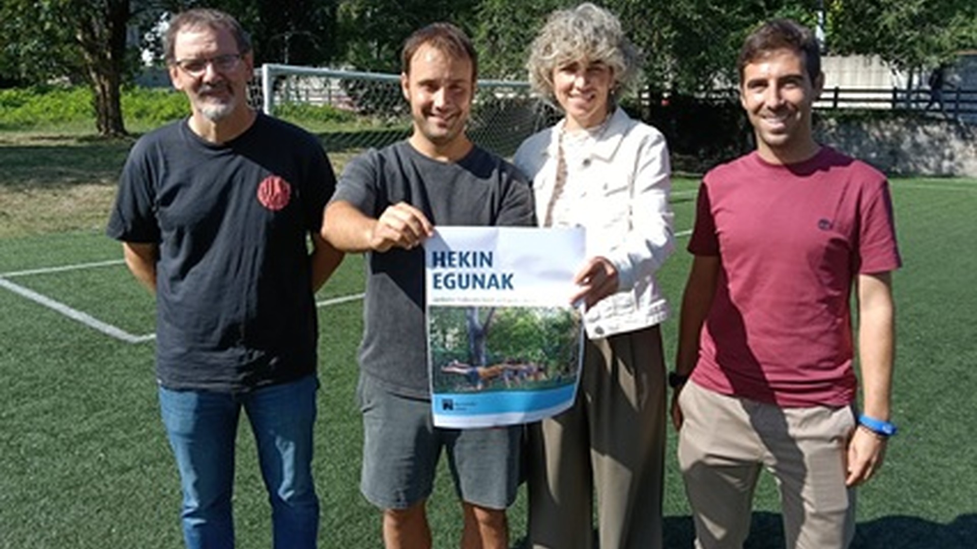 Oinezko futbola, gaur
