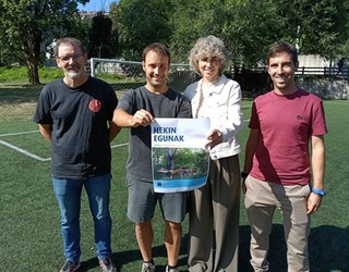 Oinezko futbola, bihar