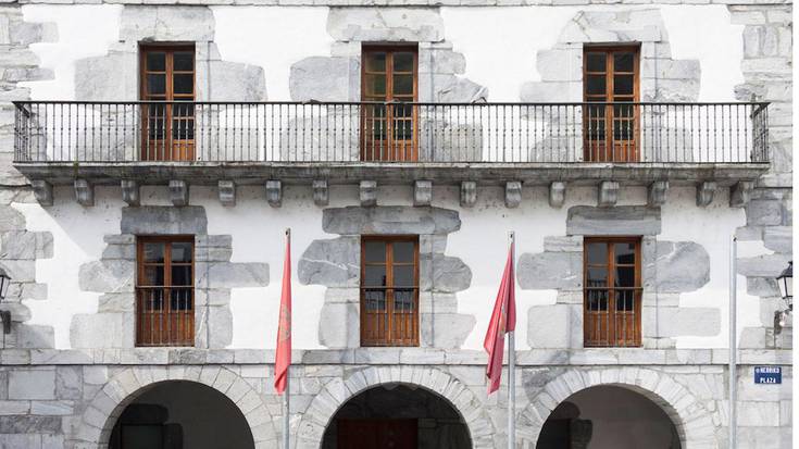 60-75 urte bitarteko herritarrei deia  Goizuetako Udalak, bilerarako