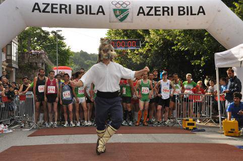 Axeria harrapatzeko prest dira korrikalariak