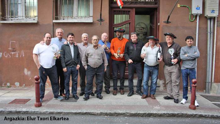 60garren urtemuga, umore onez eta sariz betea!