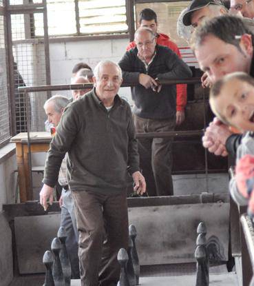 Tiraldi jendetsua taldekako aurrenekoa, eta Segurak irabazi