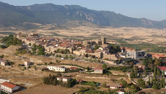 Laguardiara joateko izenematea bihar arte