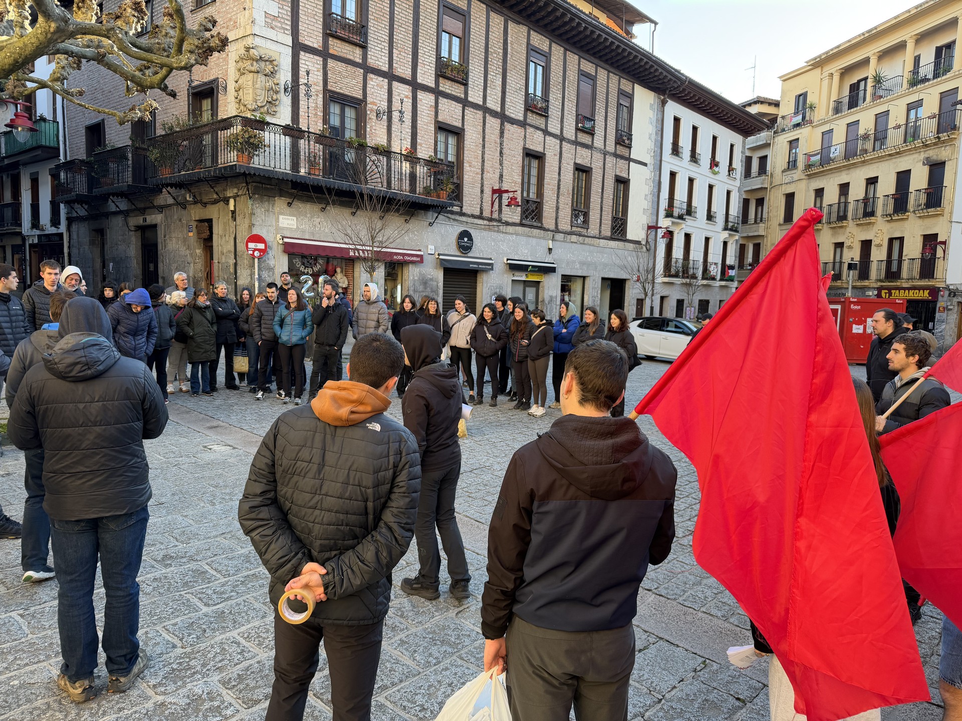 Etxebizitza Asanblada etzi LABek deituta, greba orokorraren inguruan
