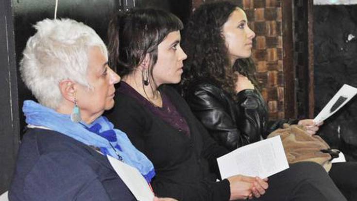 Krossa, giza-katea eta bazkaria izango dira gaur, preso eta iheslarien eskubideen alde