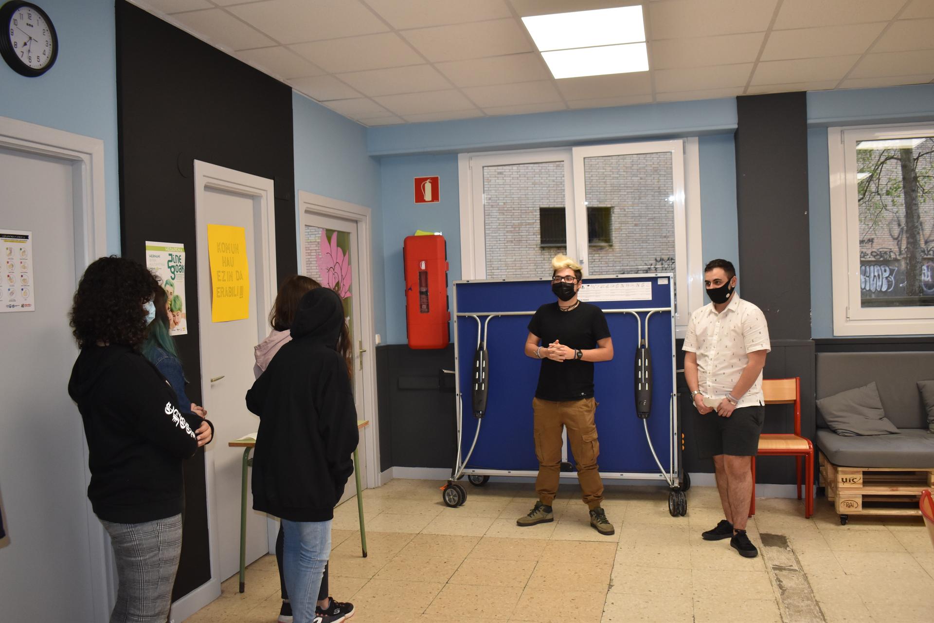Zinemara irteera egingo dute gaur  Hernaniko Gaztelekuko kideek