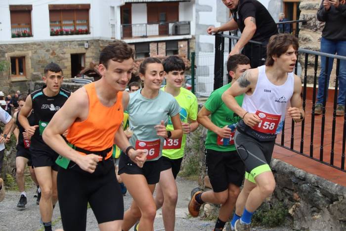 Erritmo bizi-bizia hartu dute izenemateek, Goizutrailerako eta Ereñotzuko Mendi Lasterketarako