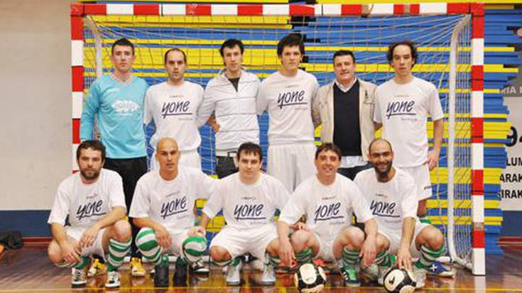 Agur areto futbolari, 6 urte eta gero