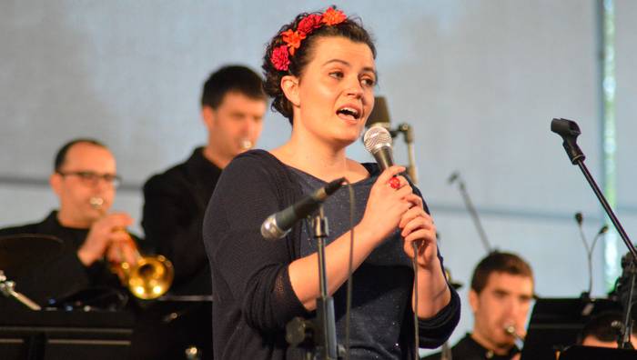 Ainara Ortega musikariaren emanaldia gaur, online kultur programazioarekin jarraitzeko