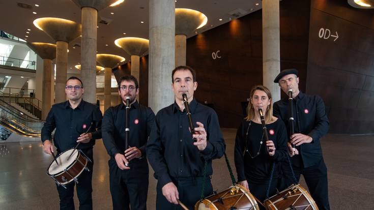Udazkeneko kontzertua txistulariek, Bilboko Txistulari Bandak lagunduta