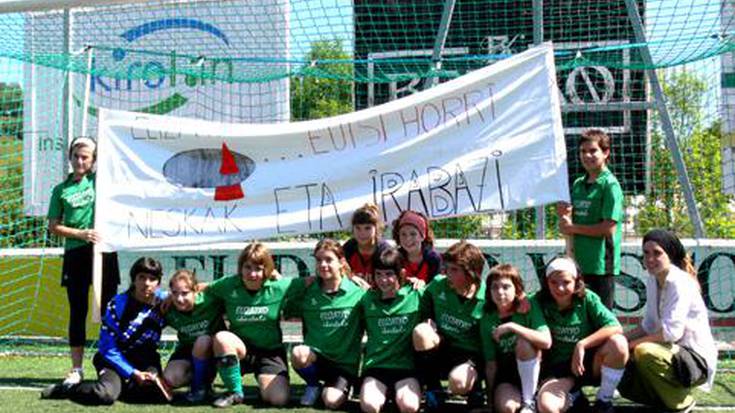 Elizatxoko nesken taldeak futboleko finala jokatuko du gaur
