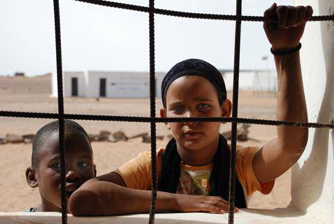 Saharako errefuxiatuen errealitate gordina ezagutzeko dokumentala gaur