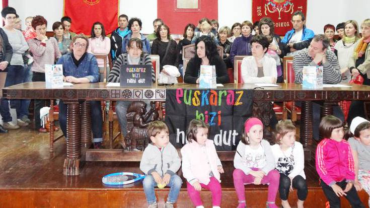 171 sinadura Iruñera bideratu dira