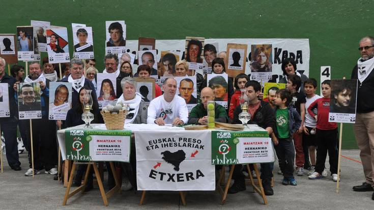 Dispertsioaren aurka frontoiak betetzeko deia egin dute
