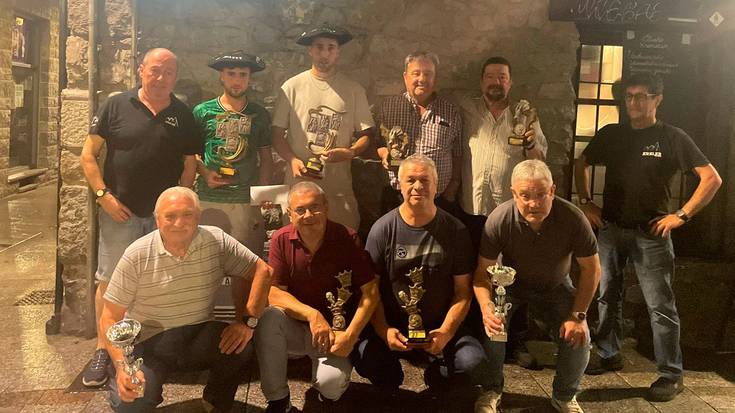 Izenematea zabalik, Aralar tabernako mus txapelketan