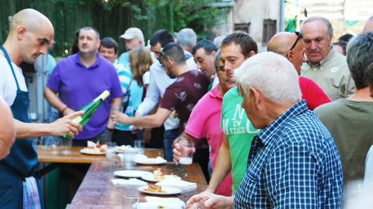 Urteko batzarra atzeratu du Santa Barbara elkarteak