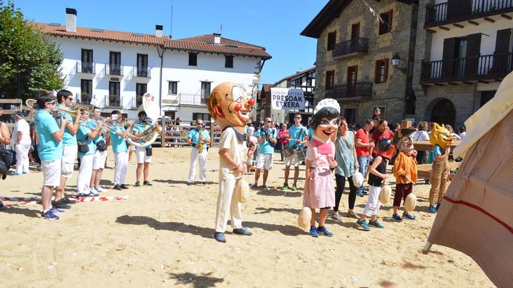 Hasi da jaia: «Falta ditugunak gogoan, ongi pasa festak! Gora Goizuetako fiestak!»