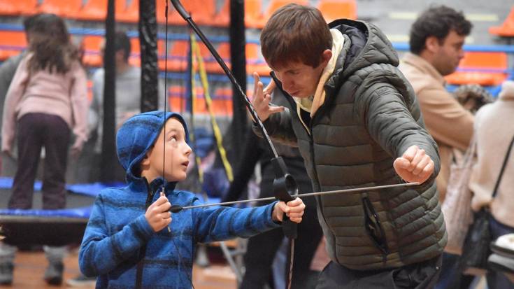 Hamaika ekintza neguko oporretan