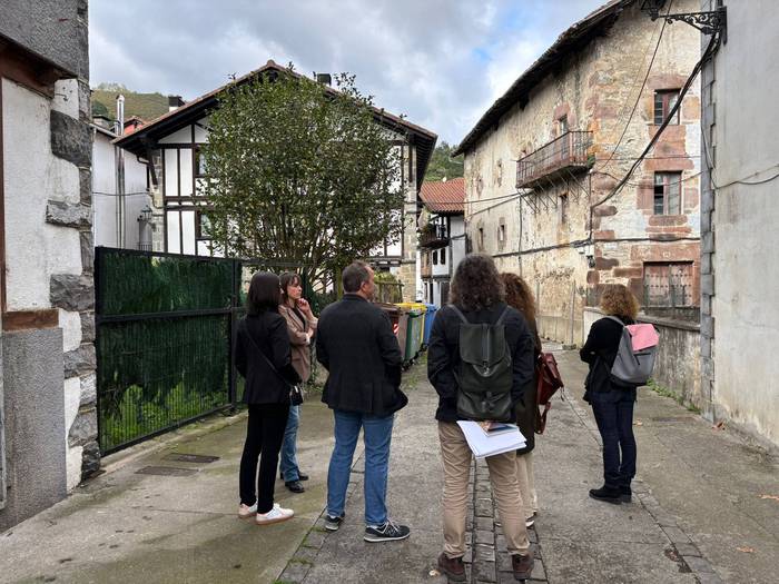 Beste 300.000 euroko dirulaguntza, Ospitala zen eraikina birgaitzeko