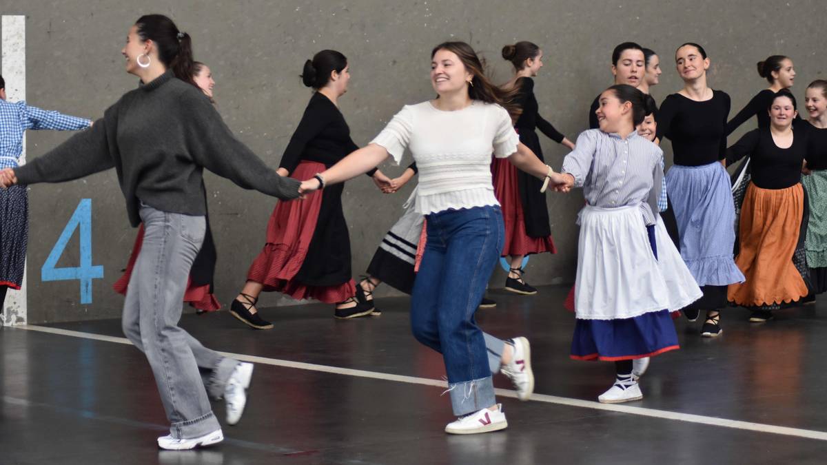 Martxan da San Antonio jaietako kartel lehiaketa, eta maiatzaren 18ra arte aurkeztu daitezke lanak