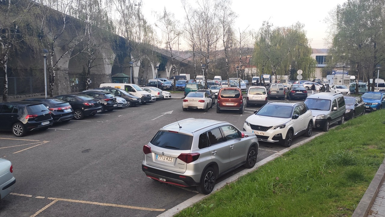 Trafiko aldaketak Karabelen, bihartik