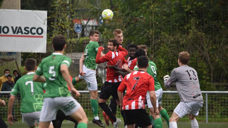 Dagoeneko ekin diote aurredenboraldiari zenbait futbol taldek, eta lagunartekoak jokatu dituzte asteburuan