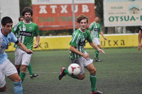 Urruti dagoela dirudi, baina lau puntura dago Real Union