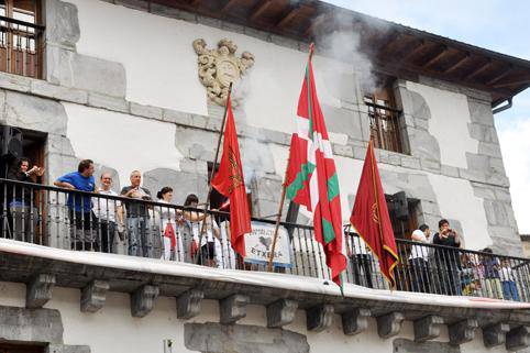 Amabirjin eguna gaur, Goizuetako festetan