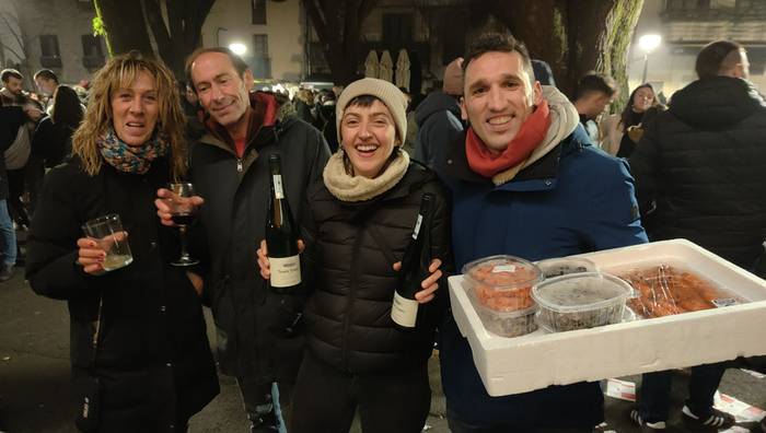 Mariskada eta kroketak, urte berriari ongi etorria emateko