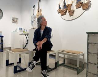 «Etxea leku oso berezia da, gure bigarren azala, eta bertan bizi garenon historia islatu behar du»