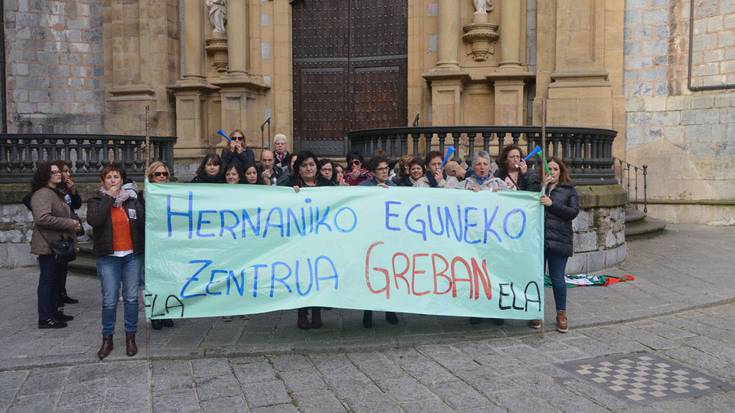 «Patronalaren  estrategia denbora pasatzen uztea izan da»