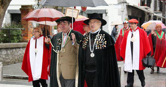 Kofrade berriek igandean egingo dute zin, sagardoa nonahi defendatuko dutela 