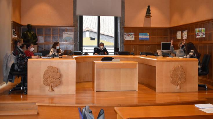 Frankismoaren biktimei justizia emateko mozioa, aho batez onartuta