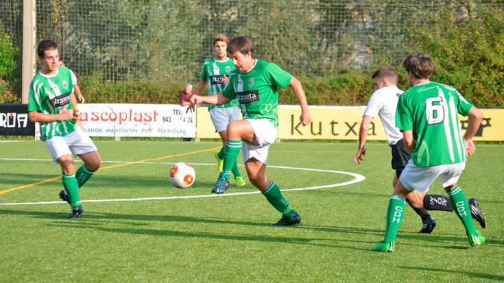 Futbol talde guztien argazkia, bihar