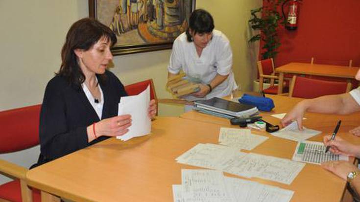 Diputazioaren proposamenarekin bat egiteko, grebak deitu dituzte sindikatuek