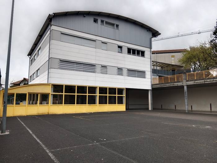 Hasi dituzte Laubidietako frontoiaren aterpea haunditzeko lanak