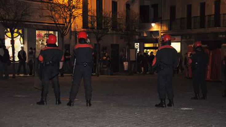 Protestak atzo Hernanin 
Jon Anzaren heriotza salatzeko