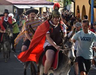 Urteroko 'menua', famili giroa eta umorea ostiraletik igandera, Portuko Jaietan
