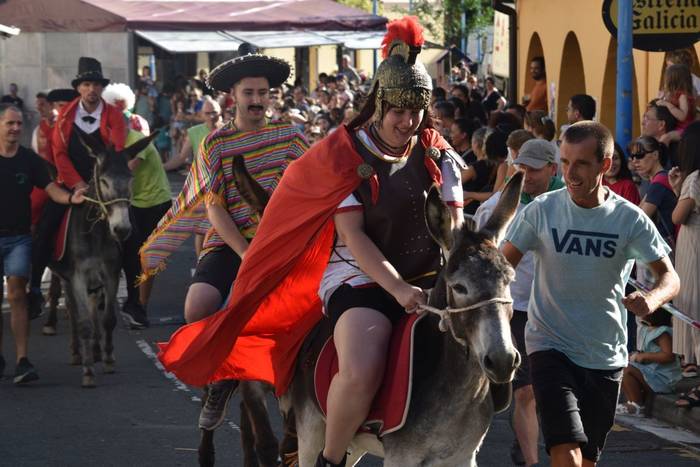 Urteroko 'menua', famili giroa eta umorea ostiraletik igandera, Portuko Jaietan