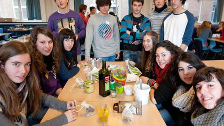 Etorkizunera begira 
bi batxilergo aukeran, Institutuan
