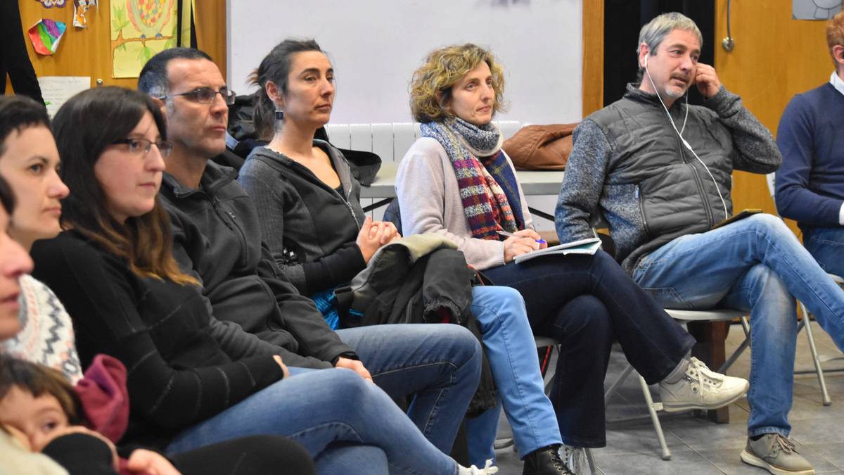 'Info Ereñotzu' kanala sortu dute Telegramen, itzulpen zerbitzuagatik