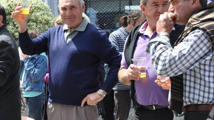 Meza eta pelota partiduak, etzi
