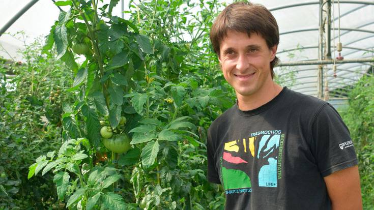 «Bost urtetan frogatu dugu posible eta jasangarria dela, bertako produktu ekologikoen alde egitea»