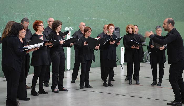 Emanaldi berezia, larunbatean