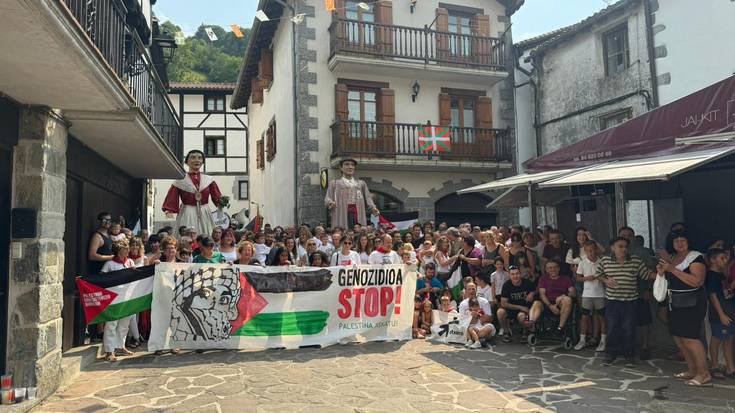 Palestinaren aldeko elkartasun argazkia, goizuetarrek
